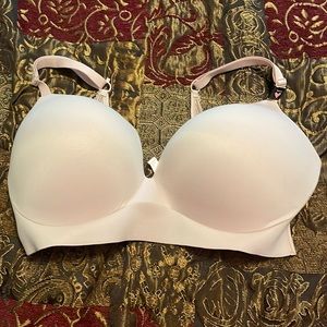 Beautiful nude Victoria’s Secret 36DDD wireless bra